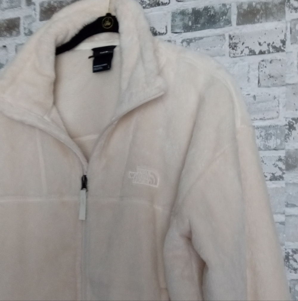 The North Face Women's Cream Fleece Jacket - Picture 2 of 7